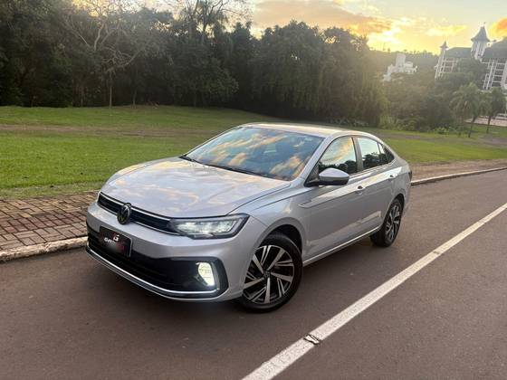 VOLKSWAGEN VIRTUS 1.0 200 TSI HIGHLINE AUTOMÁTICO